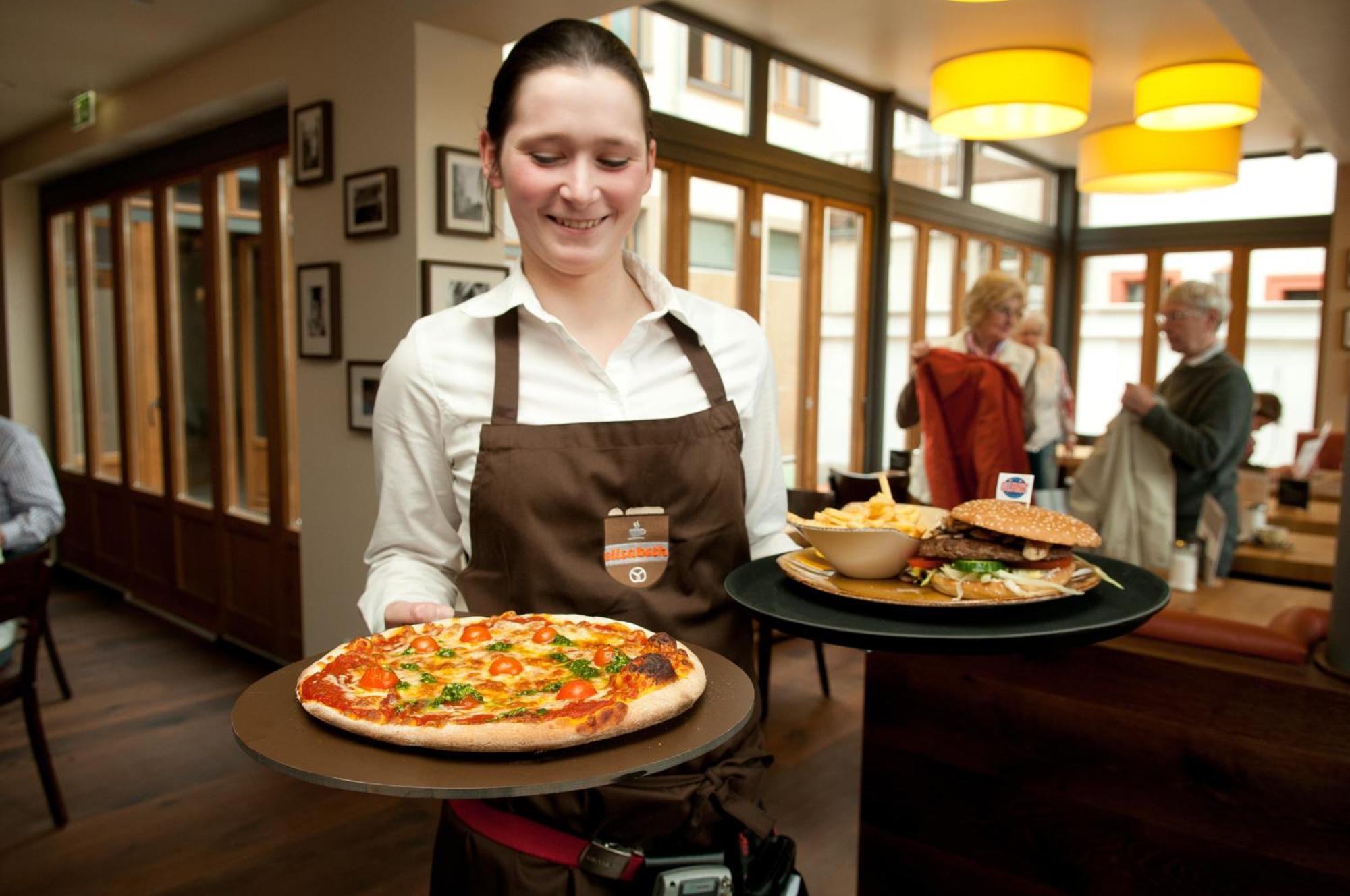 Cafe Elisabeth Hotel Mutterstadt Buitenkant foto