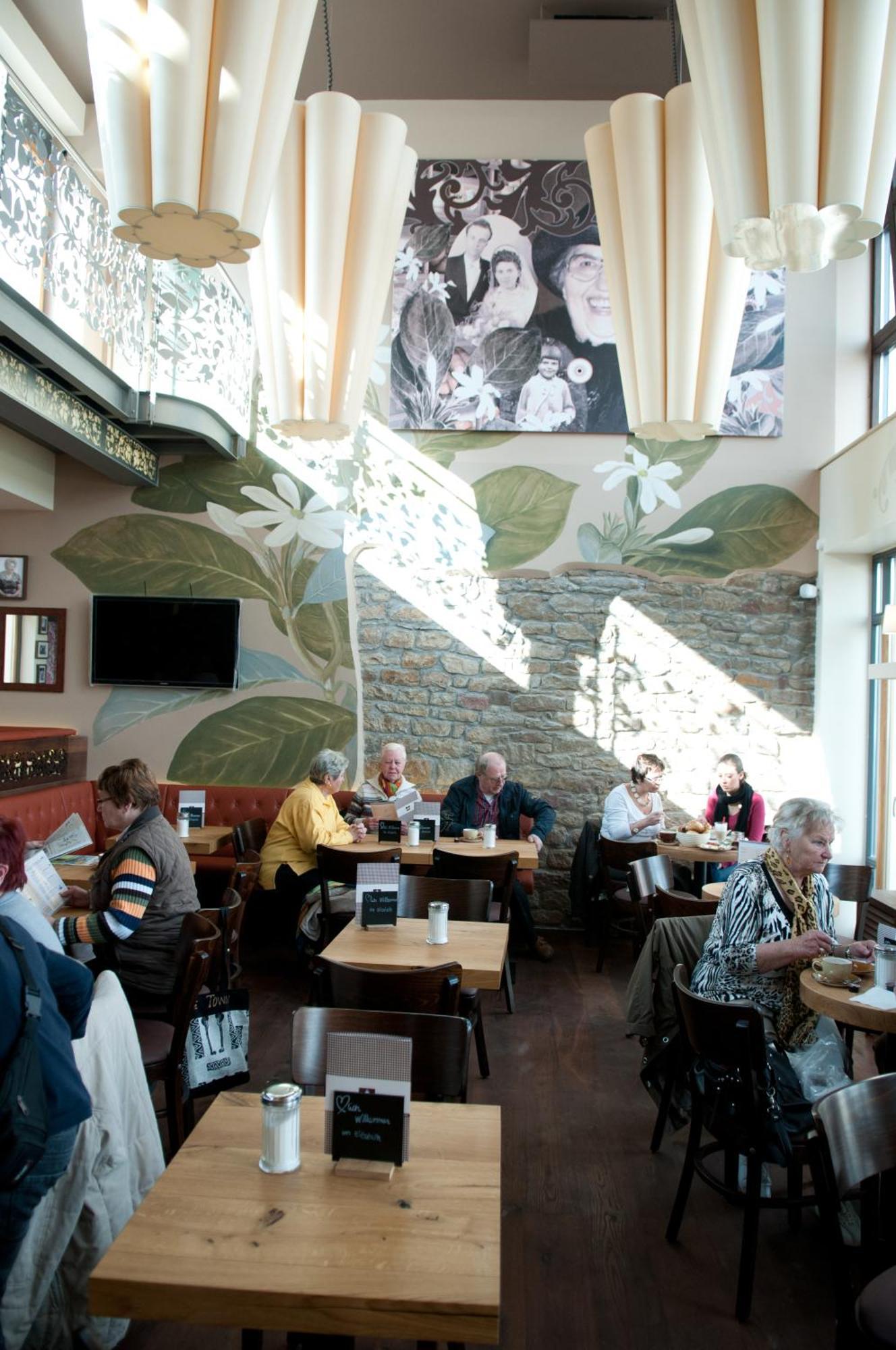 Cafe Elisabeth Hotel Mutterstadt Buitenkant foto